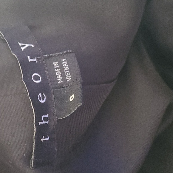 Theory Open Front Lanei Fritella Textured Blazer in black Size 0 - Picture 10 of 10